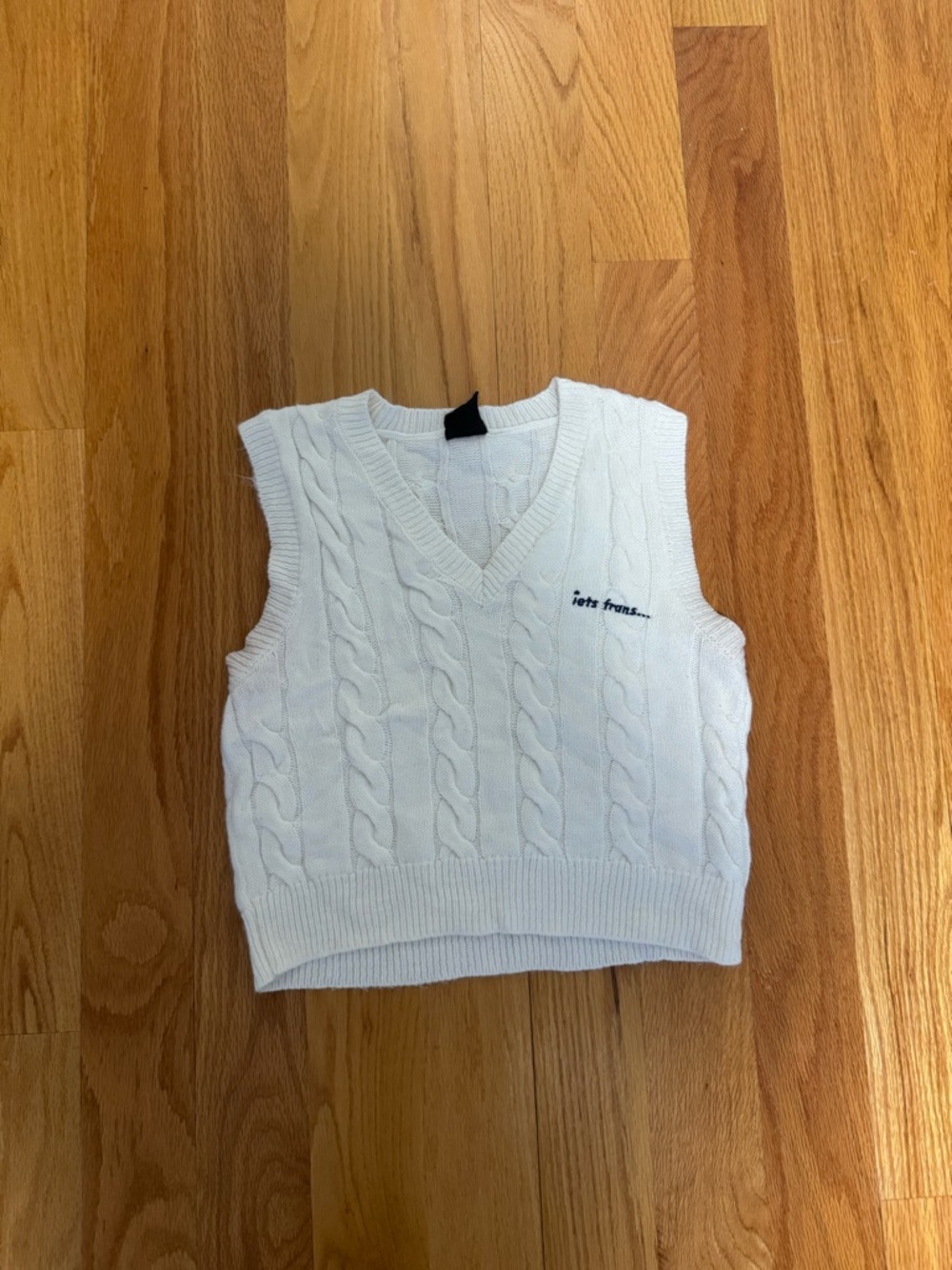 White Cable Knit V-Neck Sweater Vest Iets Frans